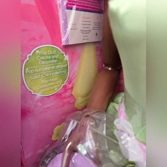 Disney Princess Playdate Tiana Doll 32” Tall & Poseable with Baking Accessories - Picture 9 of 12